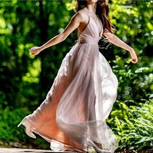 Pink Flowy prom dress, slits in the leg size 5, Emerald Sundae.